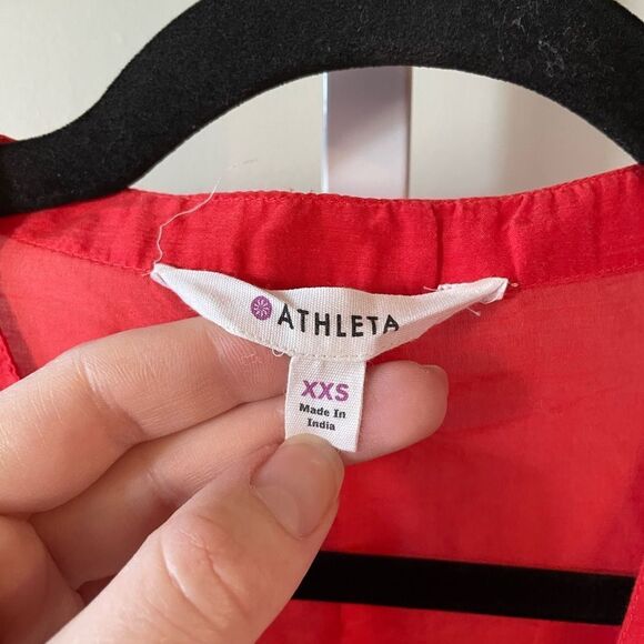 Athleta Red V-Neck Long Sleeve Button Down - Picture 4 of 5